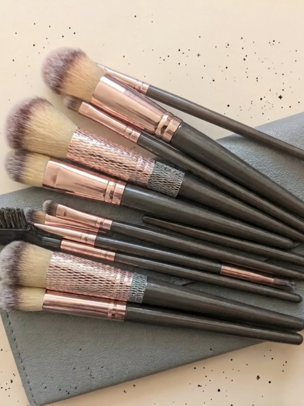 Makeup Brush Set w/ Gray Pouch | Rose Gold Cosmetic Brushes